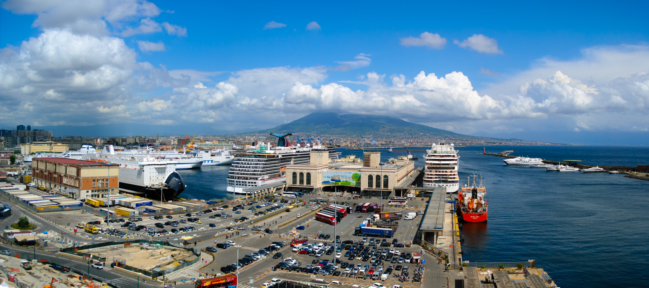 cruise port naples